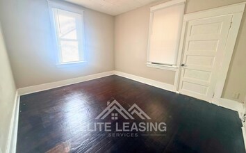 435 SW Western Ave in Topeka, KS - Building Photo - Building Photo