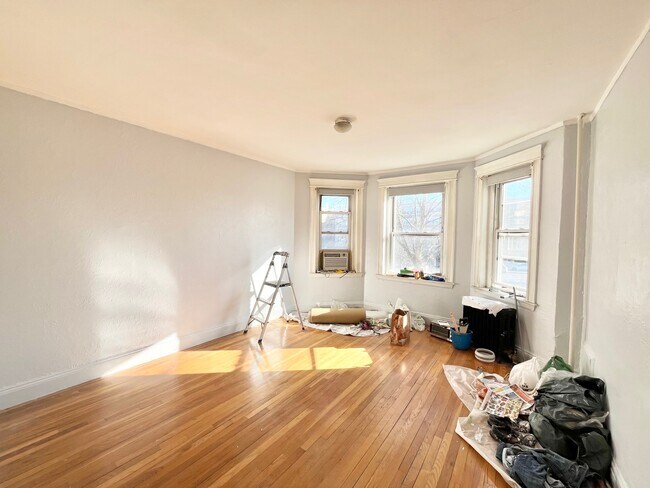 1625 Commonwealth Ave, Unit 6