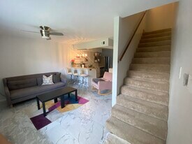 1902 Dartmouth St, Unit O3