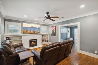 5839 Goliad Ave, Unit Main house in Dallas, TX - Building Photo - Building Photo