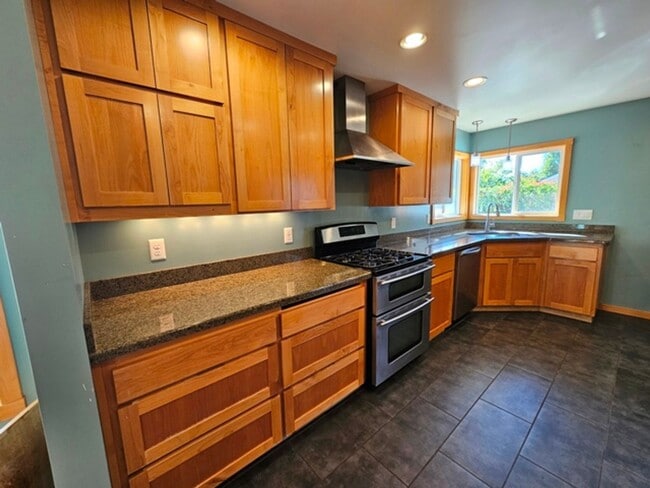 773 Maine Ave NE in Keizer, OR - Building Photo - Building Photo