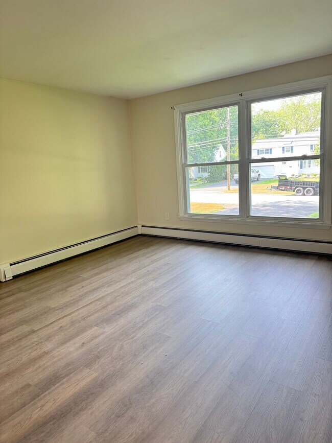 435 Onondaga St, Unit 2 in Lewiston, NY - Building Photo - Building Photo