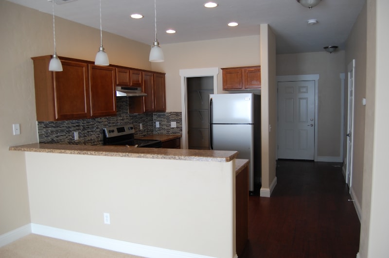 412 Sunrise Ct in Sidney, MT - Building Photo