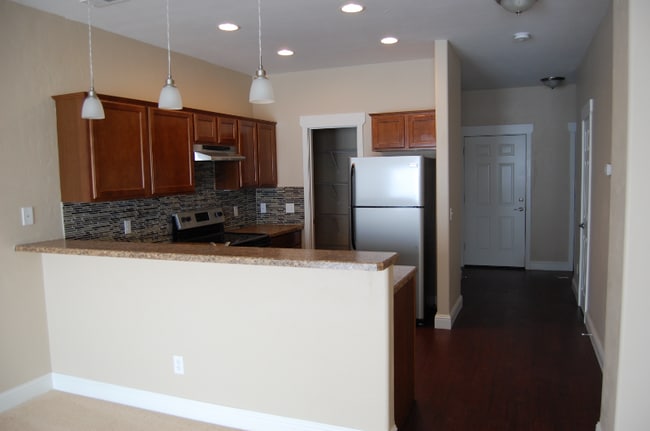 412 Sunrise Ct