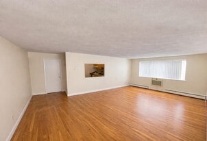 20 Radcliffe Rd in Boston, MA - Building Photo