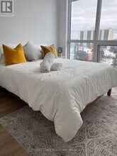 32-832 Forest Manor Rd in Toronto, ON - Building Photo - Building Photo