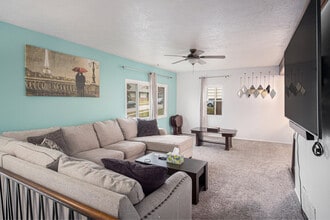 9650 Sahler St in Omaha, NE - Foto de edificio - Building Photo