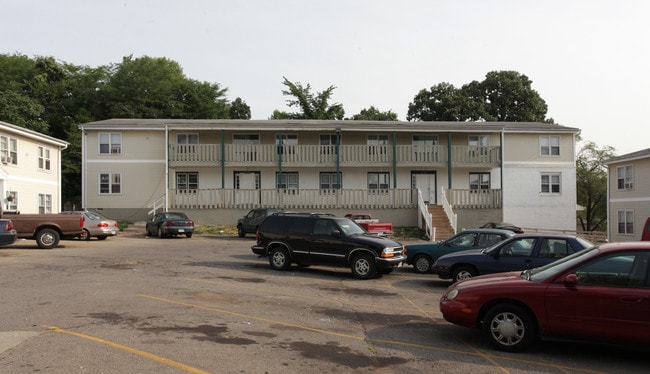 2519 Clarkson Ave in Des Moines, IA - Foto de edificio - Building Photo