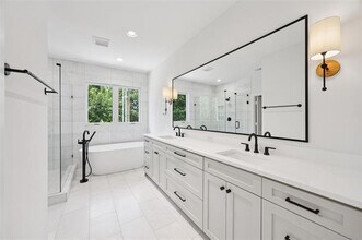 5638 Winton St in Dallas, TX - Building Photo - Building Photo