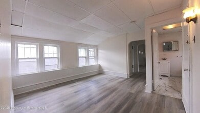 52 Luzerne St in Wilkes-Barre, PA - Building Photo - Building Photo