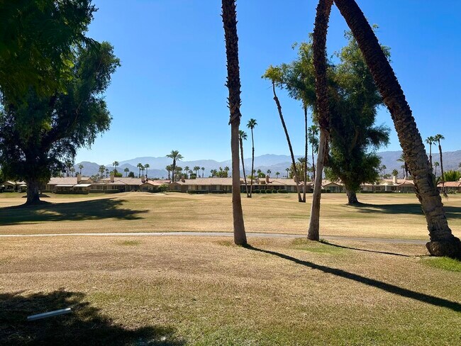 417 Sierra Madre N in Palm Desert, CA - Building Photo - Building Photo