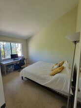 2007 Ruhland Ave in Redondo Beach, CA - Foto de edificio - Building Photo