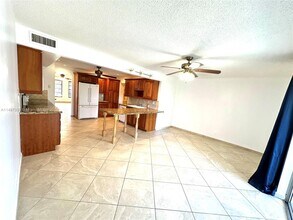 3111 Coral Springs Dr, Unit 215 in Coral Springs, FL - Building Photo - Building Photo