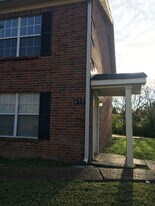 613 Castlegate Dr in Nashville, TN - Building Photo