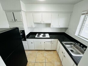 1251 W River Dr in Margate, FL - Building Photo - Building Photo