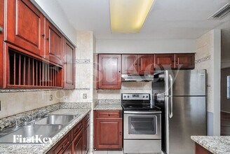 4402 Lanier Dr in Tampa, FL - Building Photo - Building Photo
