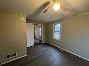 608 E 4th St in Mishawaka, IN - Foto de edificio - Building Photo