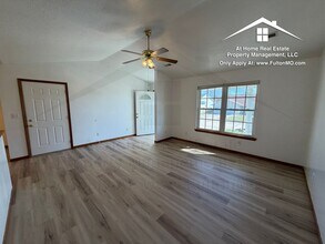 1117-1119 Ashton Cir E in Fulton, MO - Building Photo - Building Photo