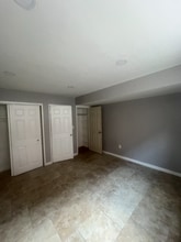 76 Grafton Ave in Newark, NJ - Building Photo - Building Photo