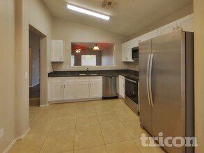 79 E Lupine Pl in San Tan Valley, AZ - Building Photo - Building Photo