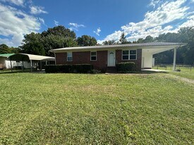 270 Woodard Ave in Eastaboga, AL - Building Photo