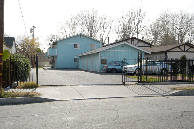 125 W Magnolia Ave in San Bernardino, CA - Building Photo - Building Photo