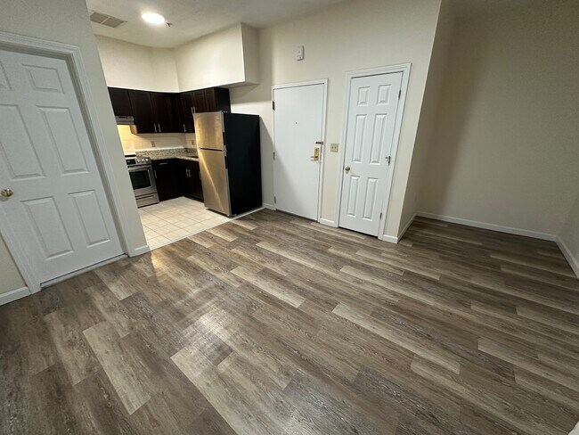 76 Essex St in Boston, MA - Building Photo - Building Photo