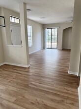 5610 Kingletsound in Fish Hawk, FL - Building Photo - Building Photo