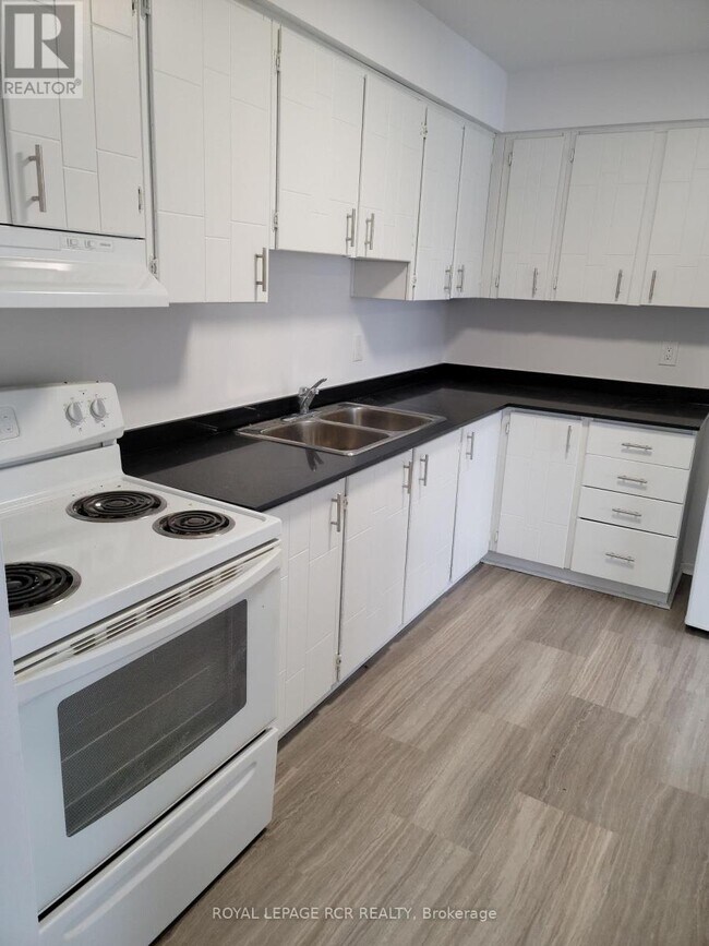 property at 2-212 Orchard Heights Blvd