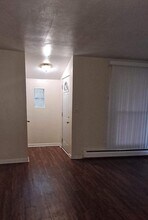 2139 Western Ave in Waukegan, IL - Building Photo - Building Photo