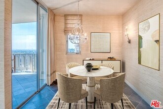 4411 Los Feliz Blvd-Unit -1401 in Los Angeles, CA - Building Photo - Building Photo