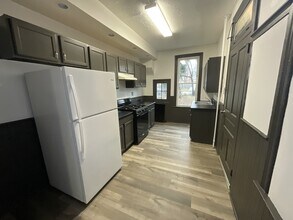 649 W College Ave in York, PA - Foto de edificio - Building Photo