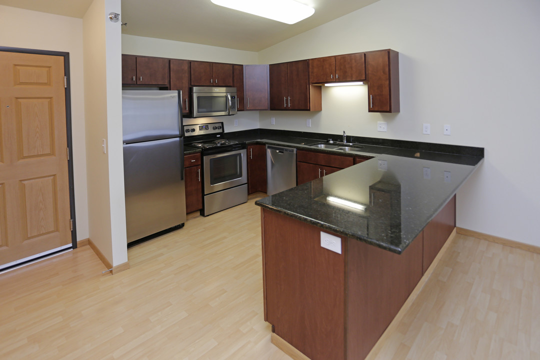 West Lake III Apartments in West Fargo, ND - Foto de edificio