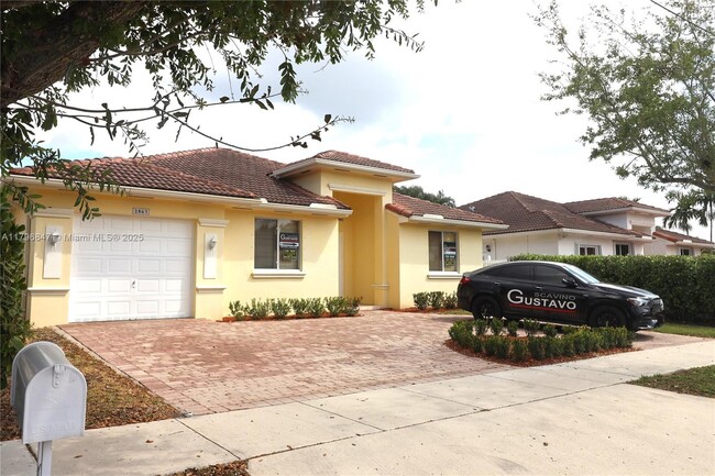 2865 SW 139th Ave in Miami, FL - Building Photo - Building Photo