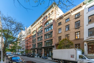 43 E 10th St in New York, NY - Building Photo