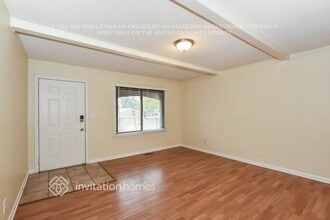 141 Queenswood Rd in Bolingbrook, IL - Building Photo - Building Photo