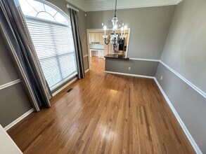 307 Oak Meadow Ln in Mount Juliet, TN - Foto de edificio - Building Photo