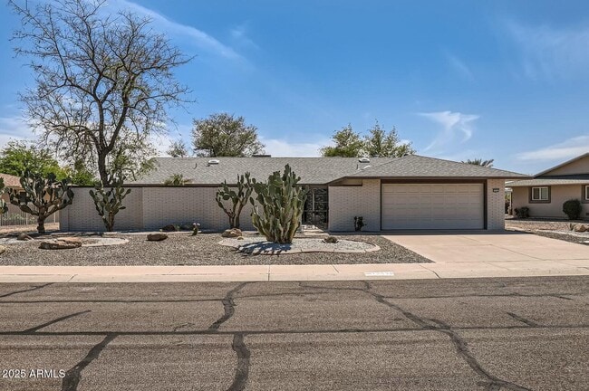 12535 W Skyview Dr in Sun City West, AZ - Building Photo - Building Photo