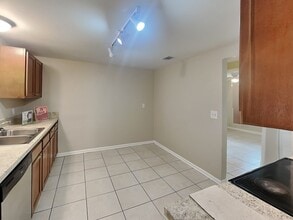 6150 George Wood Ln W in Jacksonville, FL - Foto de edificio - Building Photo