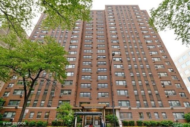 property at 2909 N Sheridan Rd