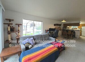 2824 Valencia St in Bellingham, WA - Building Photo - Building Photo