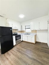 526 Ware St in Blackshear, GA - Building Photo - Building Photo