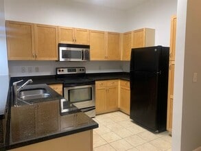 870 Mayson Turner Rd NW in Atlanta, GA - Building Photo - Building Photo