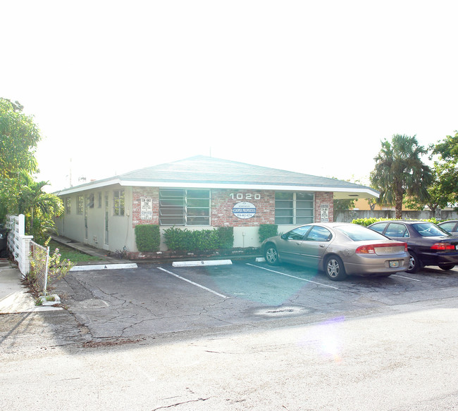 1020 NE 10th Ave in Fort Lauderdale, FL - Building Photo - Building Photo