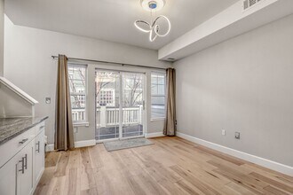 1834 Arapahoe Ave in Boulder, CO - Building Photo - Building Photo