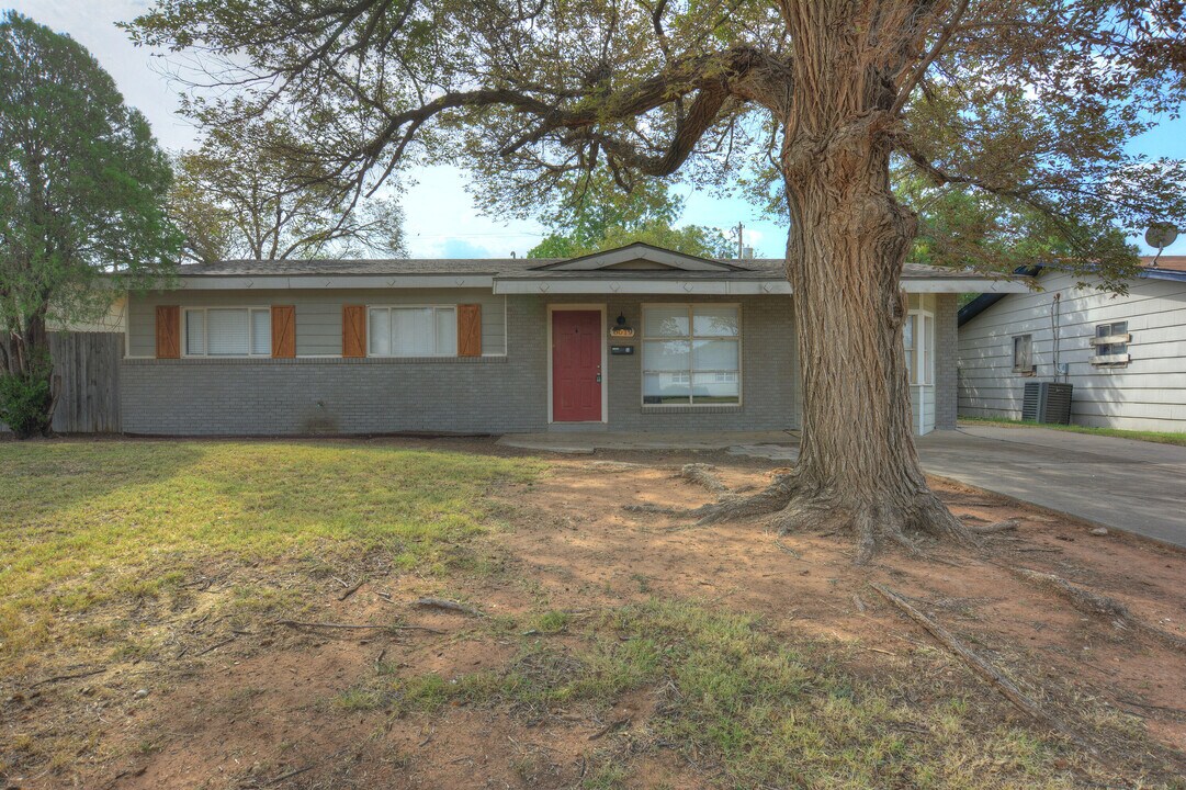 6019 Orlando Ave in Lubbock, TX - Building Photo