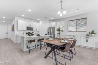 11230 E Upton Ave in Mesa, AZ - Building Photo - Building Photo
