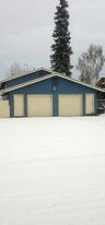 1762 Cottonwood St, Unit 1 in Fairbanks, AK - Building Photo