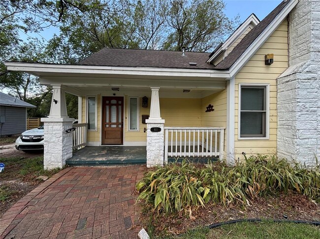 811 E 46th St in Austin, TX - Building Photo - Building Photo