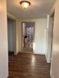 743 Yorkshire St photo'